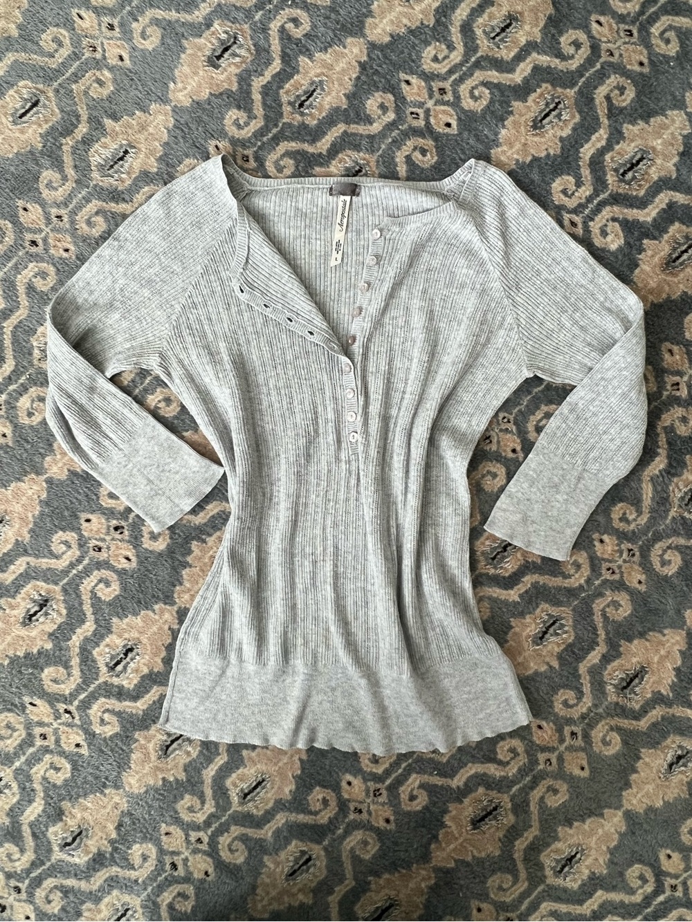 Y2K Aeropostale Light Gray Ribbed 3/4 Sleeve Henley